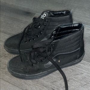 ❄️Vans Black High-Top Sneakers